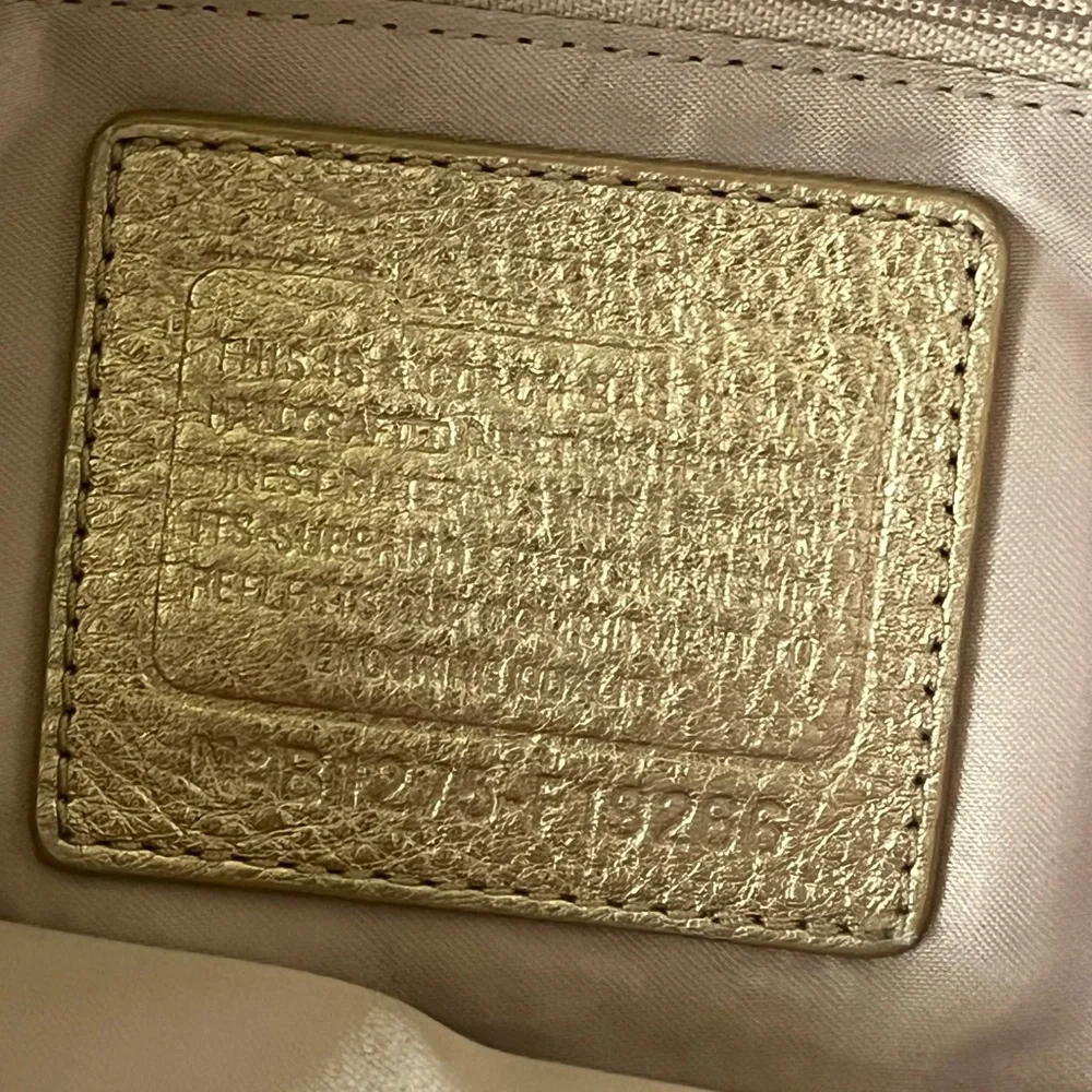 - Authentic Coach Signature Penelope Linen Tote/Purse.